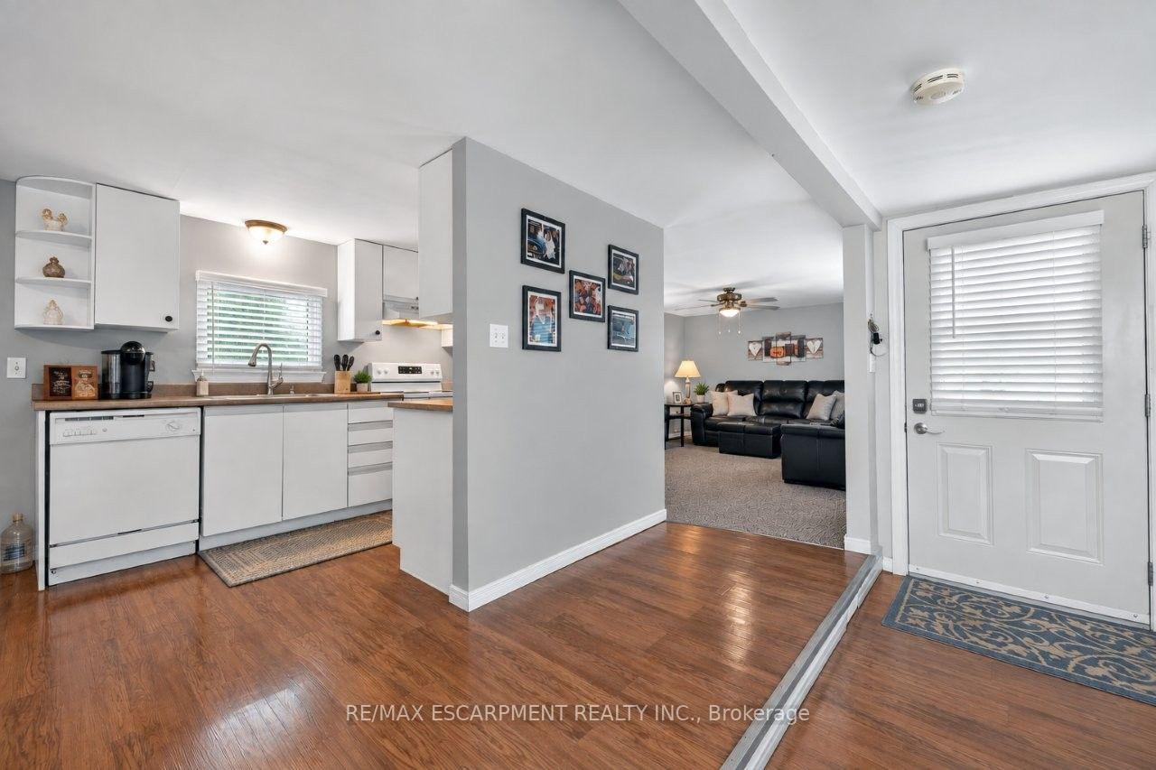 Photo 3 of 4422 Timothy Lane, Lincoln, Beamsville — HOMEH