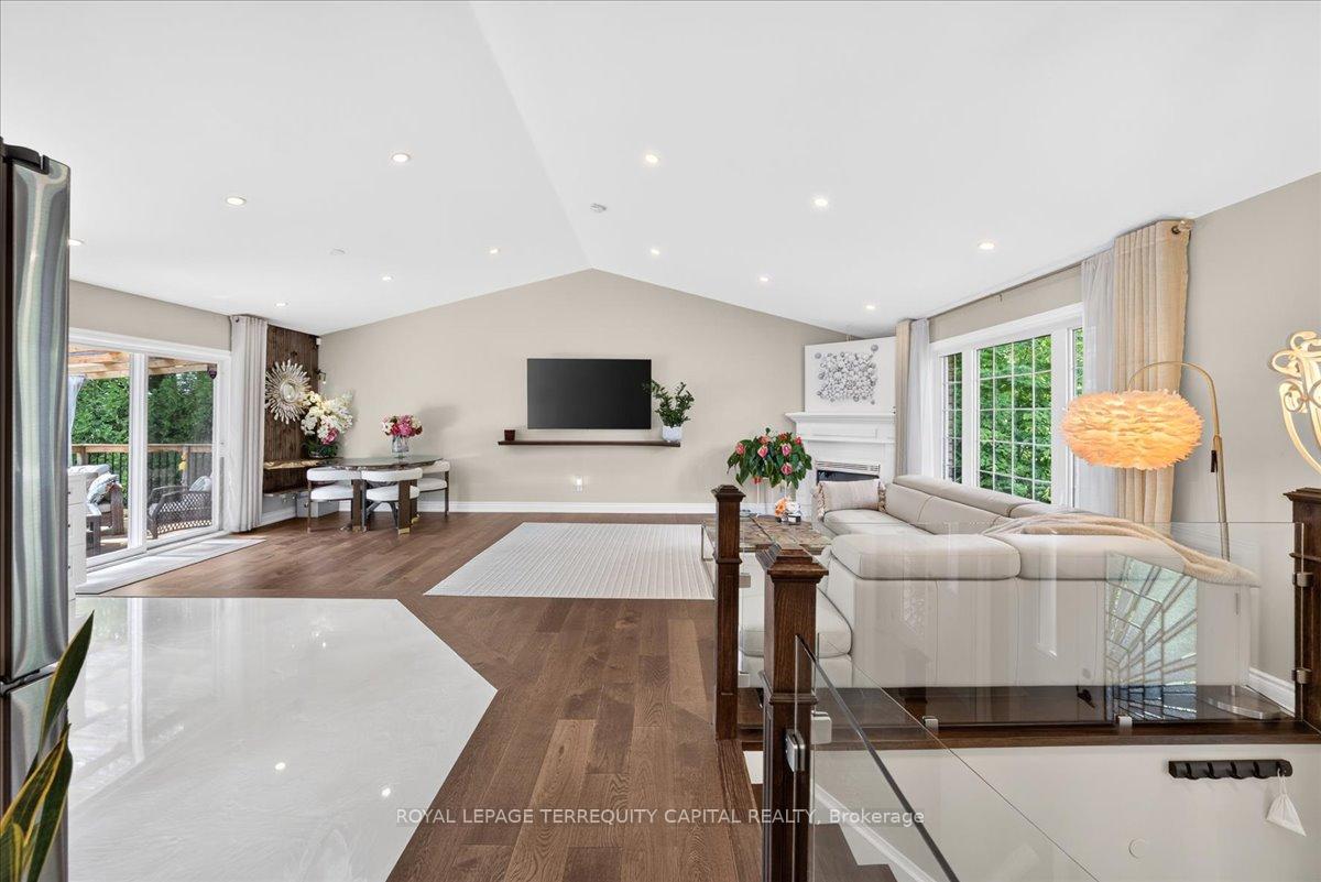 Photo 6 of 1192 St. Vincent Street, Springwater, Midhurst — HOMEH