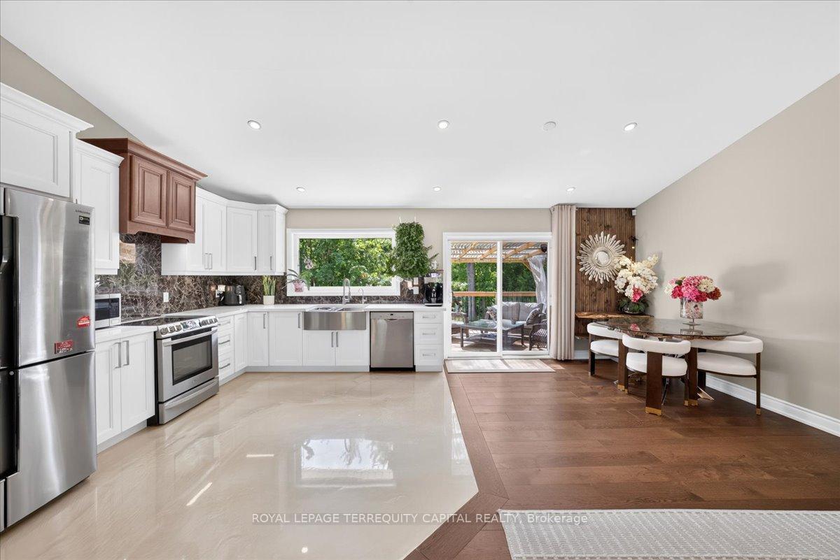 Photo 11 of 1192 St. Vincent Street, Springwater, Midhurst — HOMEH