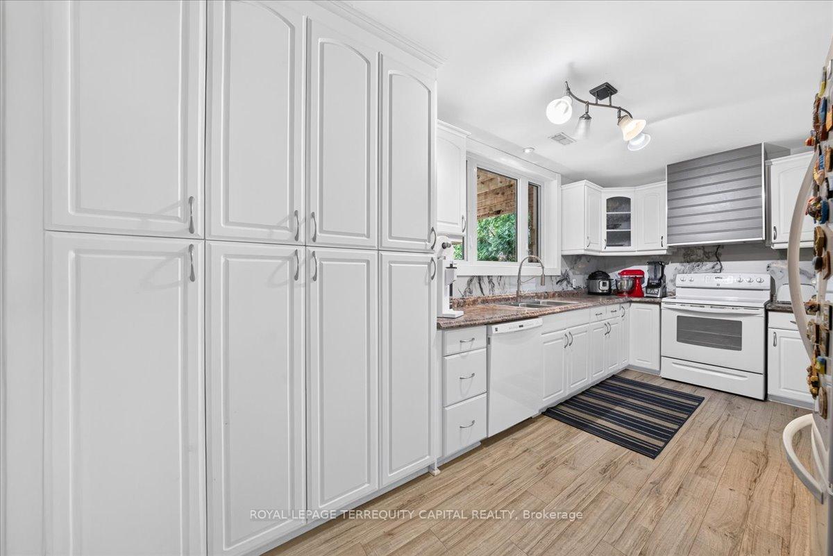 Photo 32 of 1192 St. Vincent Street, Springwater, Midhurst — HOMEH