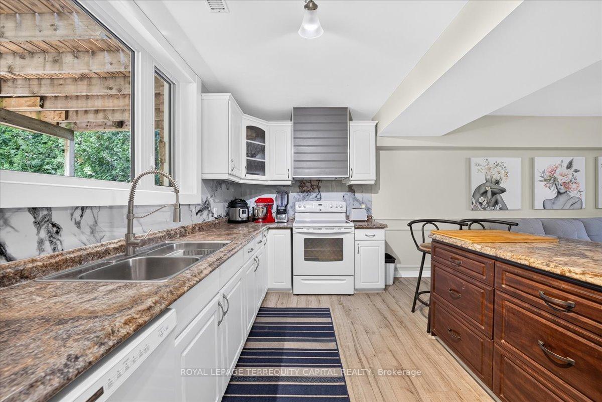 Photo 34 of 1192 St. Vincent Street, Springwater, Midhurst — HOMEH