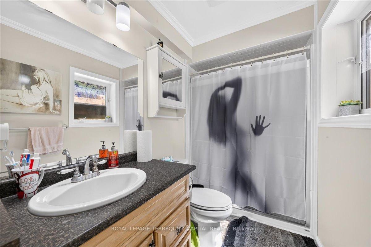 Photo 35 of 1192 St. Vincent Street, Springwater, Midhurst — HOMEH
