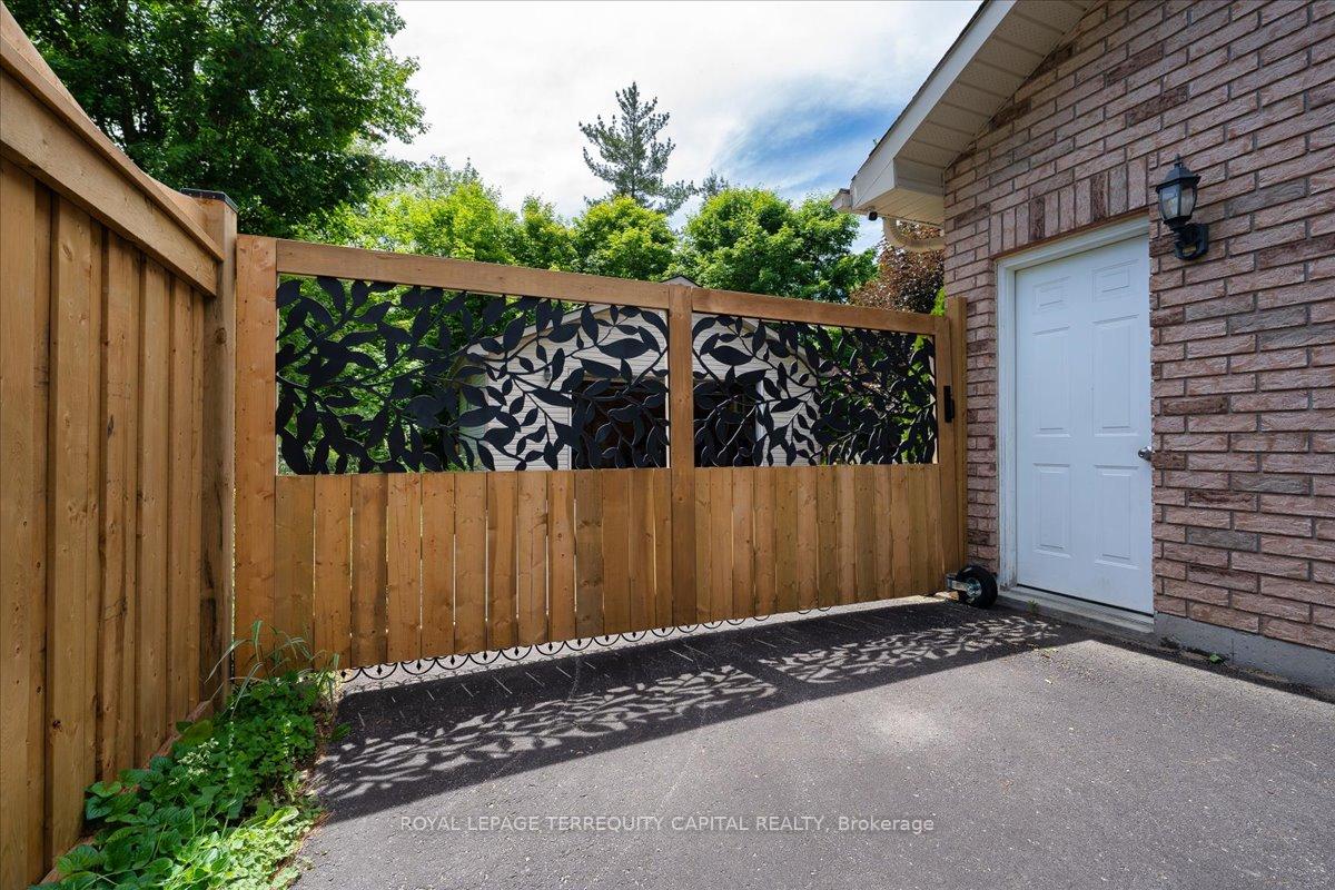 Photo 40 of 1192 St. Vincent Street, Springwater, Midhurst — HOMEH