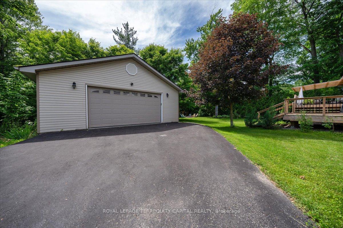 Photo 48 of 1192 St. Vincent Street, Springwater, Midhurst — HOMEH