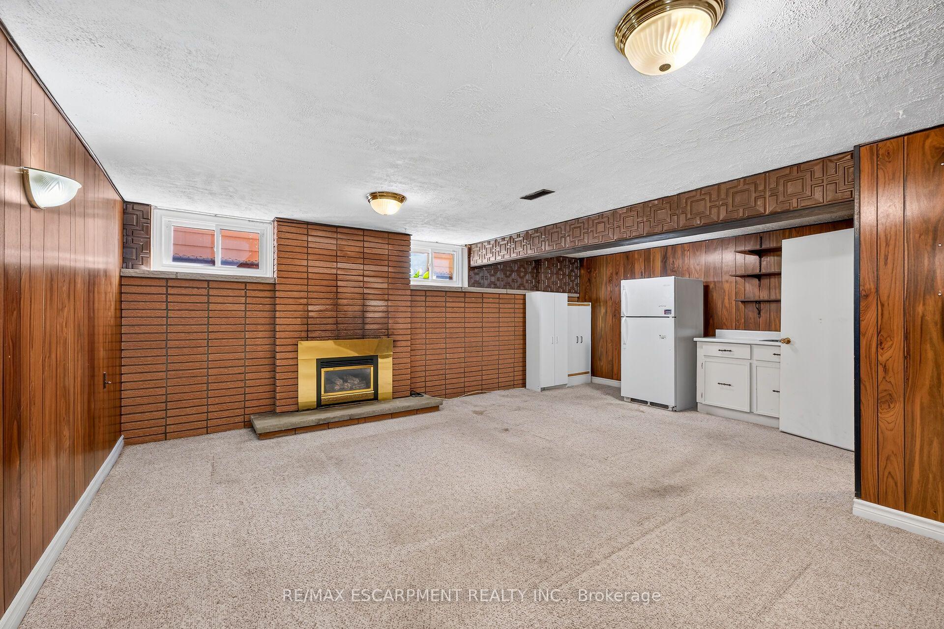 Photo 27 of 50 Berko Avenue, Hamilton, Lawfield — HOMEH