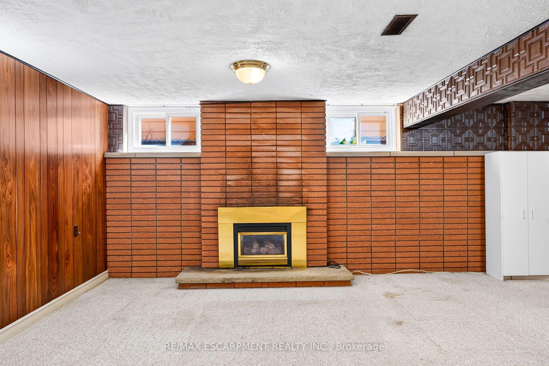 Photo 28 of 50 Berko Avenue, Hamilton, Lawfield — HOMEH