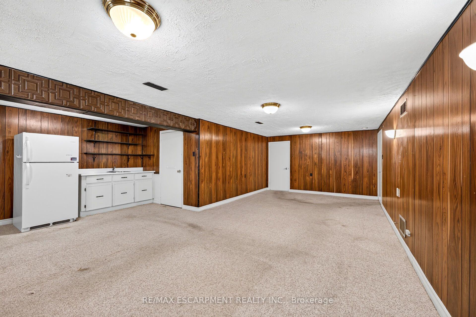 Photo 30 of 50 Berko Avenue, Hamilton, Lawfield — HOMEH