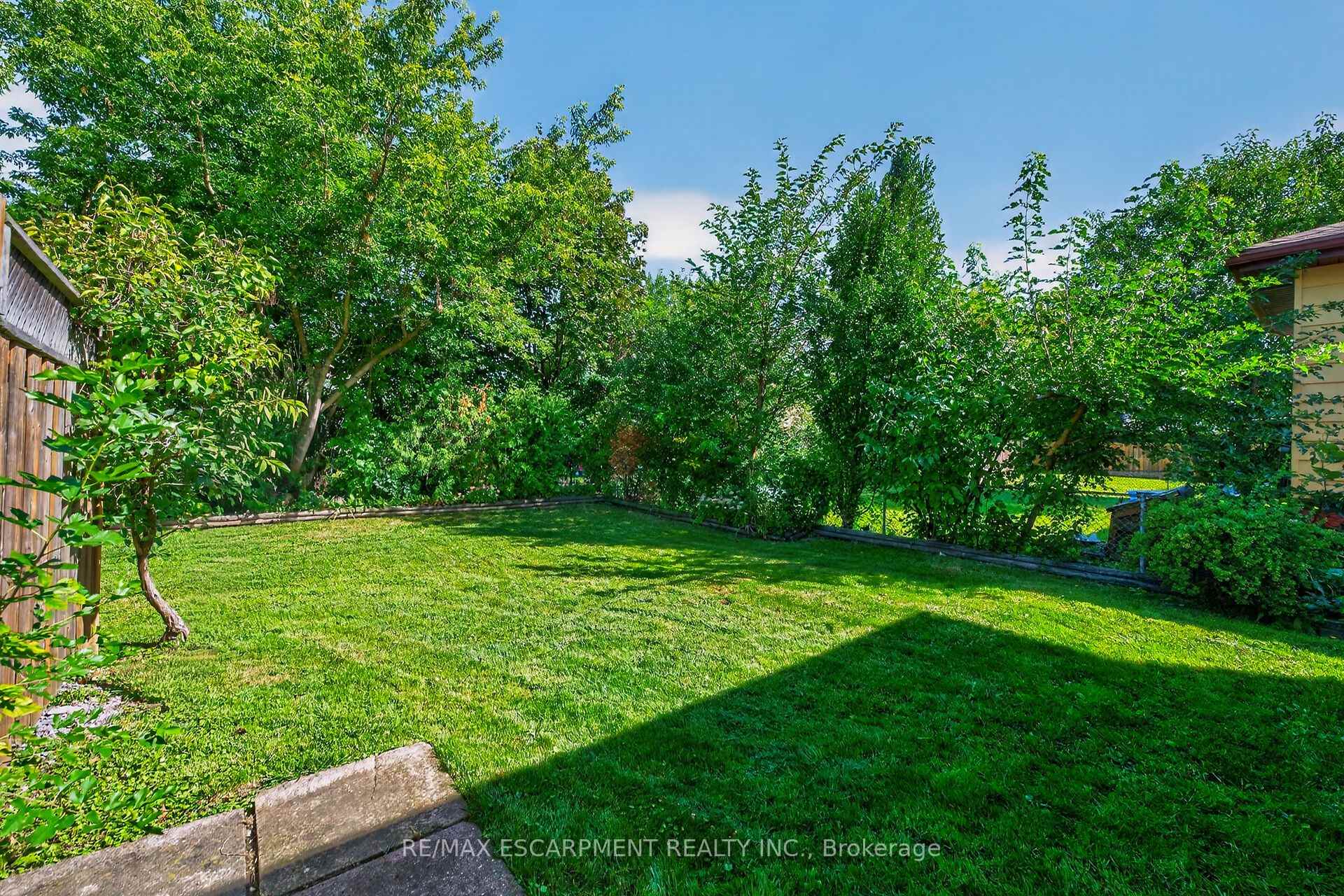 Photo 41 of 50 Berko Avenue, Hamilton, Lawfield — HOMEH