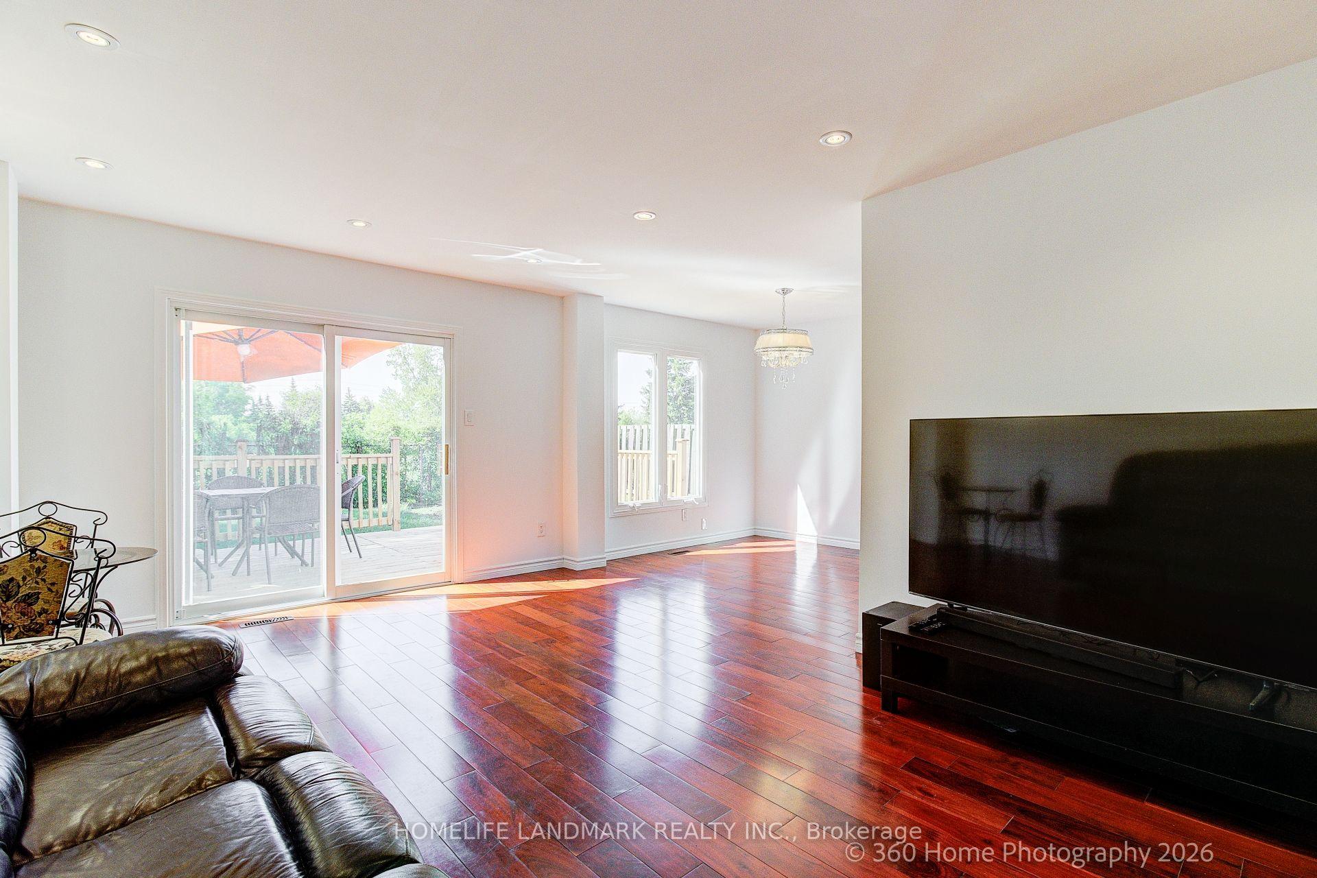 Photo 5 of 33 kitsilano Crescent, Richmond Hill, North Richvale — HOMEH