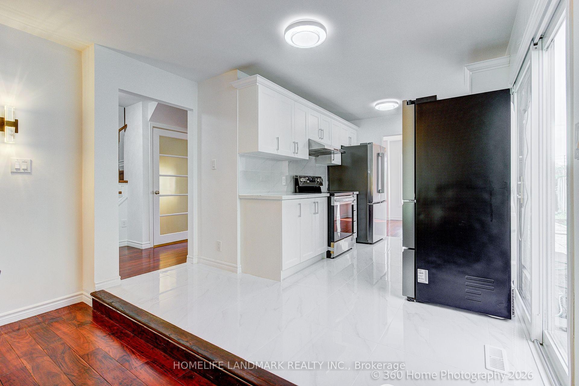 Photo 13 of 33 kitsilano Crescent, Richmond Hill, North Richvale — HOMEH