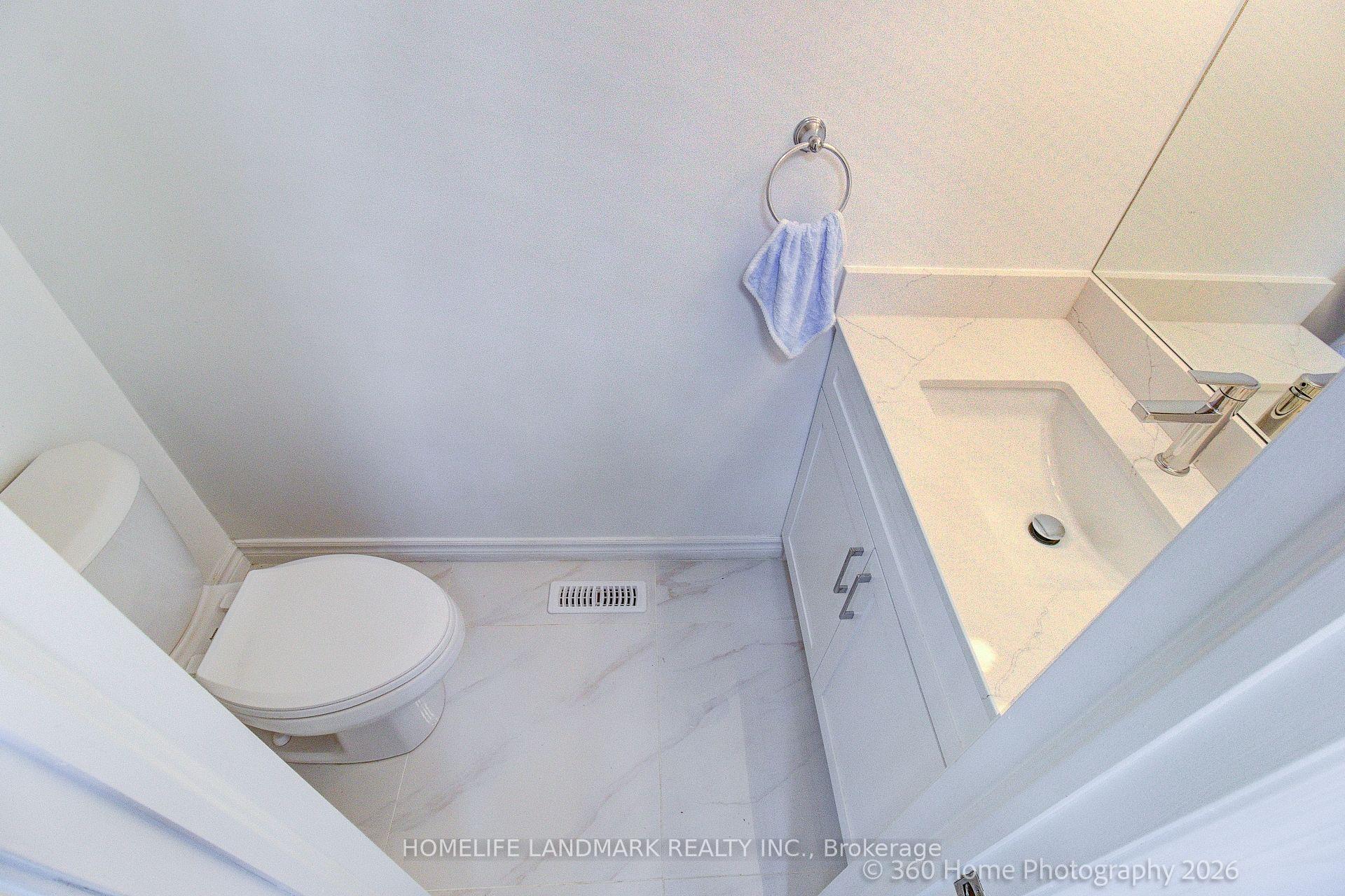 Photo 14 of 33 kitsilano Crescent, Richmond Hill, North Richvale — HOMEH