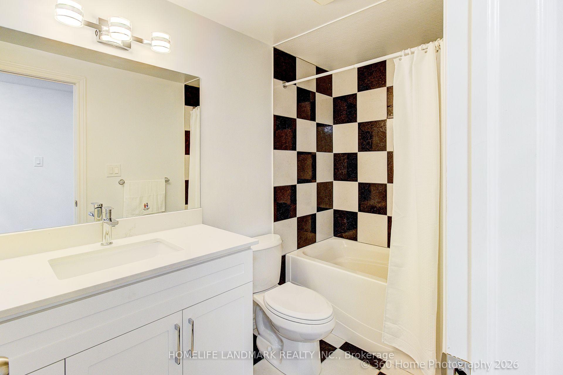 Photo 21 of 33 kitsilano Crescent, Richmond Hill, North Richvale — HOMEH