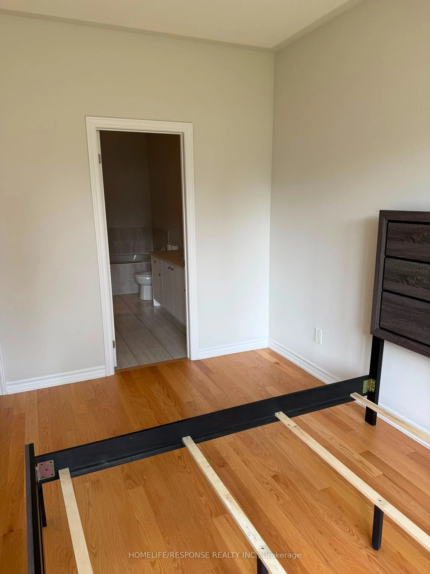 Photo 19 of 111 Stonebrook Way, Grey Highlands — HOMEH