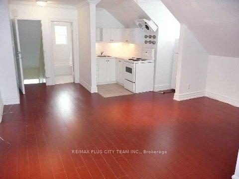 Photo 3 of Unit 3, 1745 Bathurst Street, Toronto, Forest Hill South — HOMEH