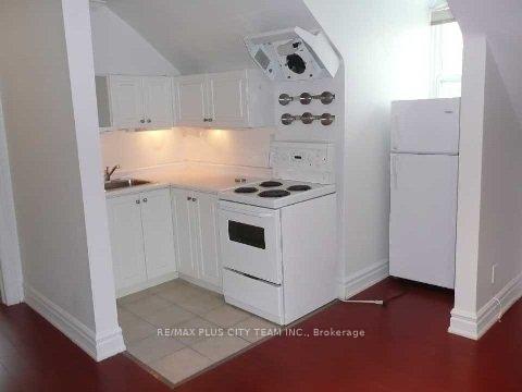 Photo 4 of Unit 3, 1745 Bathurst Street, Toronto, Forest Hill South — HOMEH