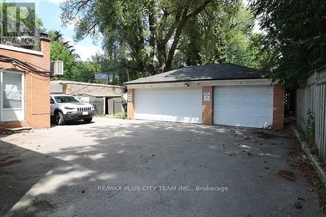 Photo 6 of Unit 3, 1745 Bathurst Street, Toronto, Forest Hill South — HOMEH