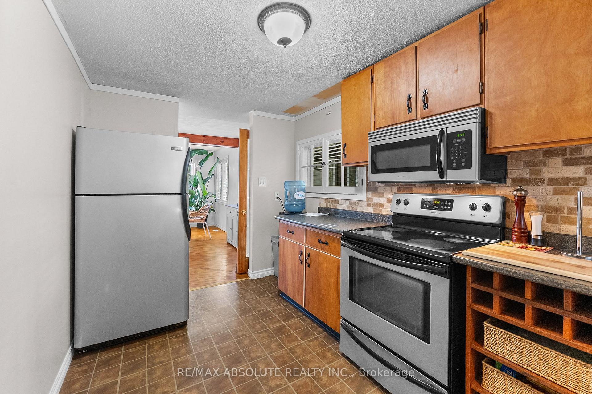Photo 11 of 470 Bayview Drive, Ottawa, Constance Bay — HOMEH