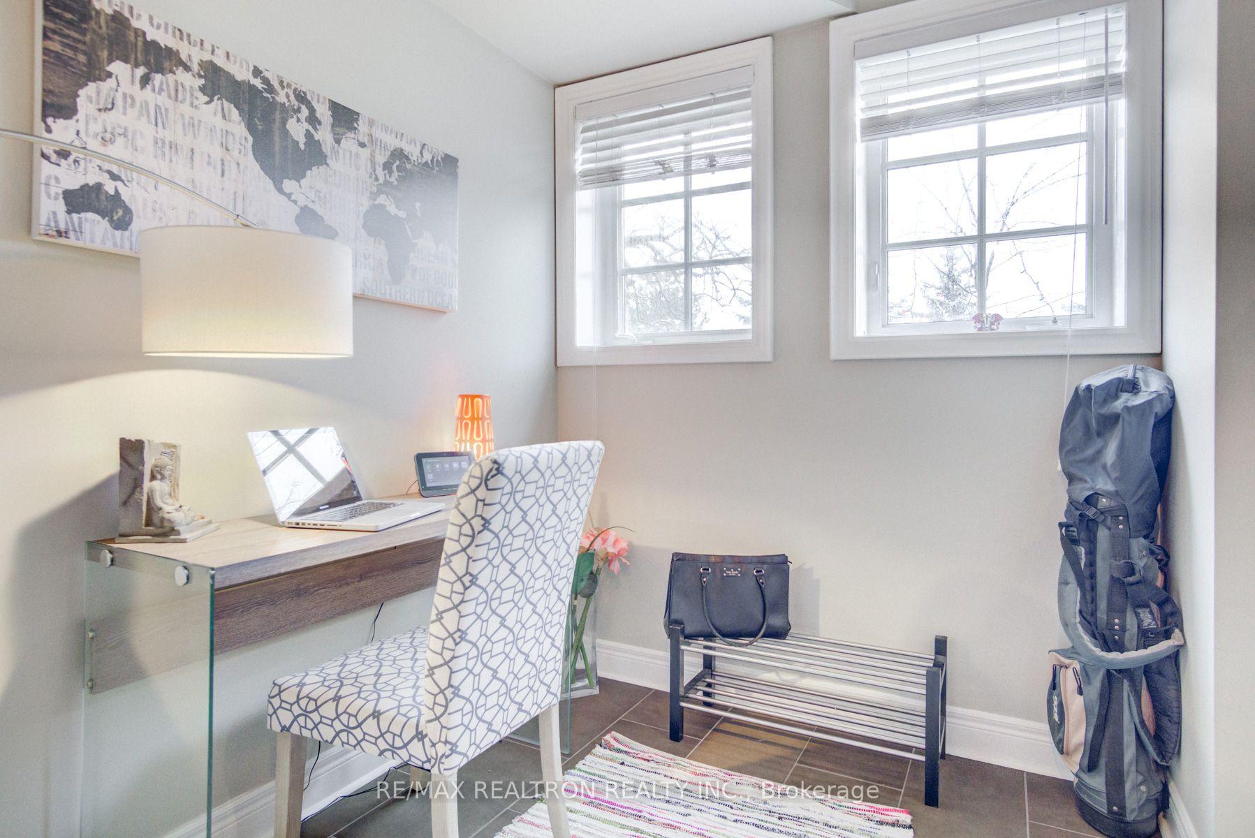 Photo 17 of 573 Oxford Street, Etobicoke, Mimico — HOMEH