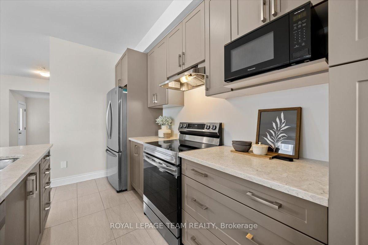 Photo 12 of 227 Bert Hall Street, Arnprior, Arnprior — HOMEH