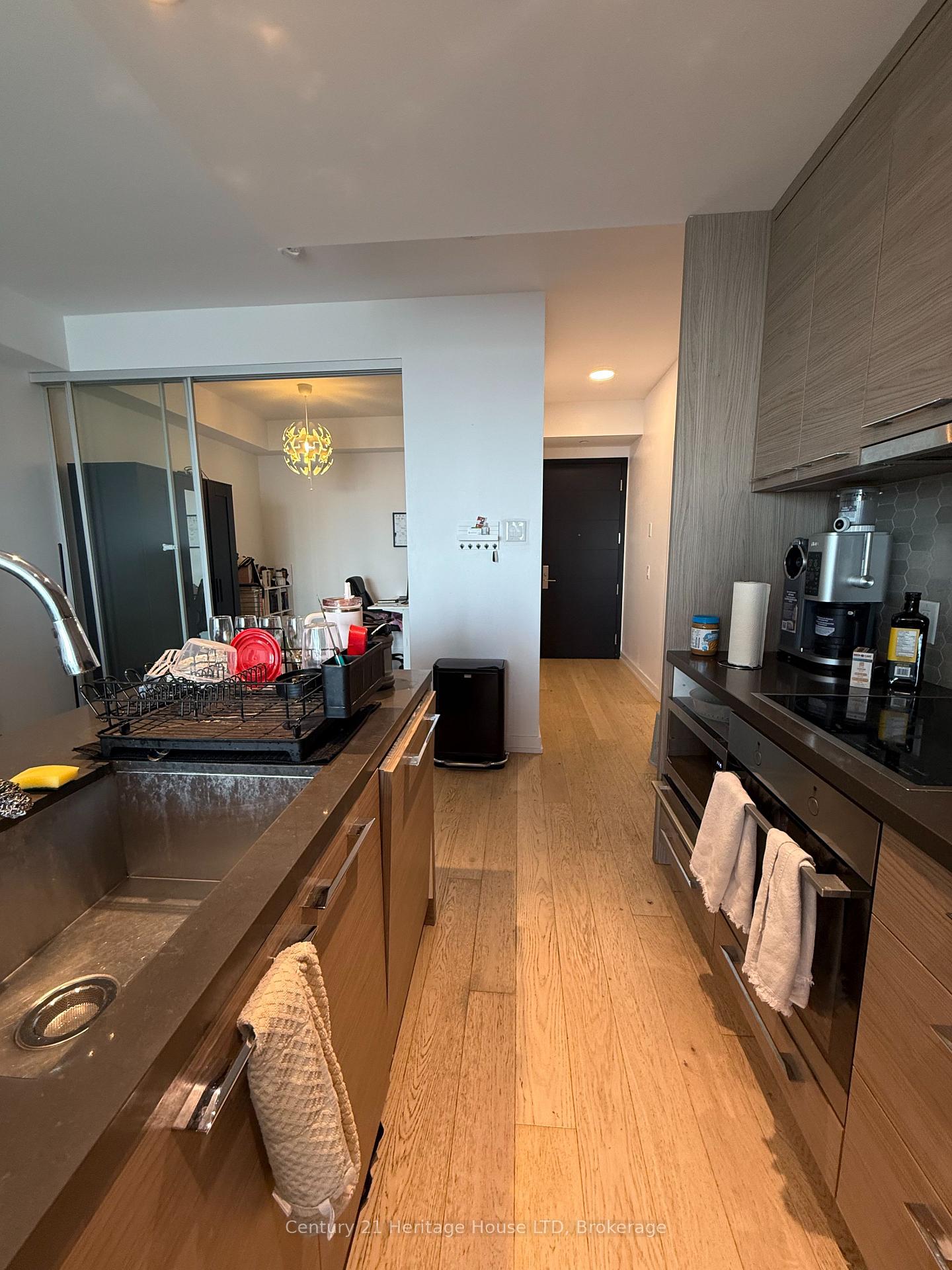 Photo 3 of Unit 4403, 488 University Avenue, Toronto, Kensington-Chinatown — HOMEH
