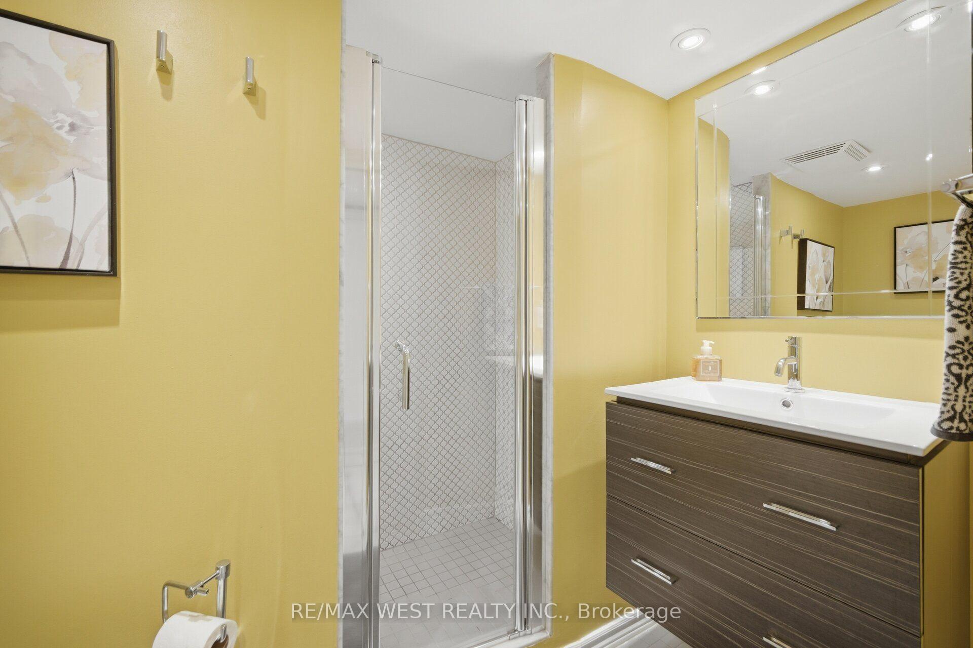 Photo 30 of 151 Jane Street, Toronto, Runnymede-Bloor West Village — HOMEH