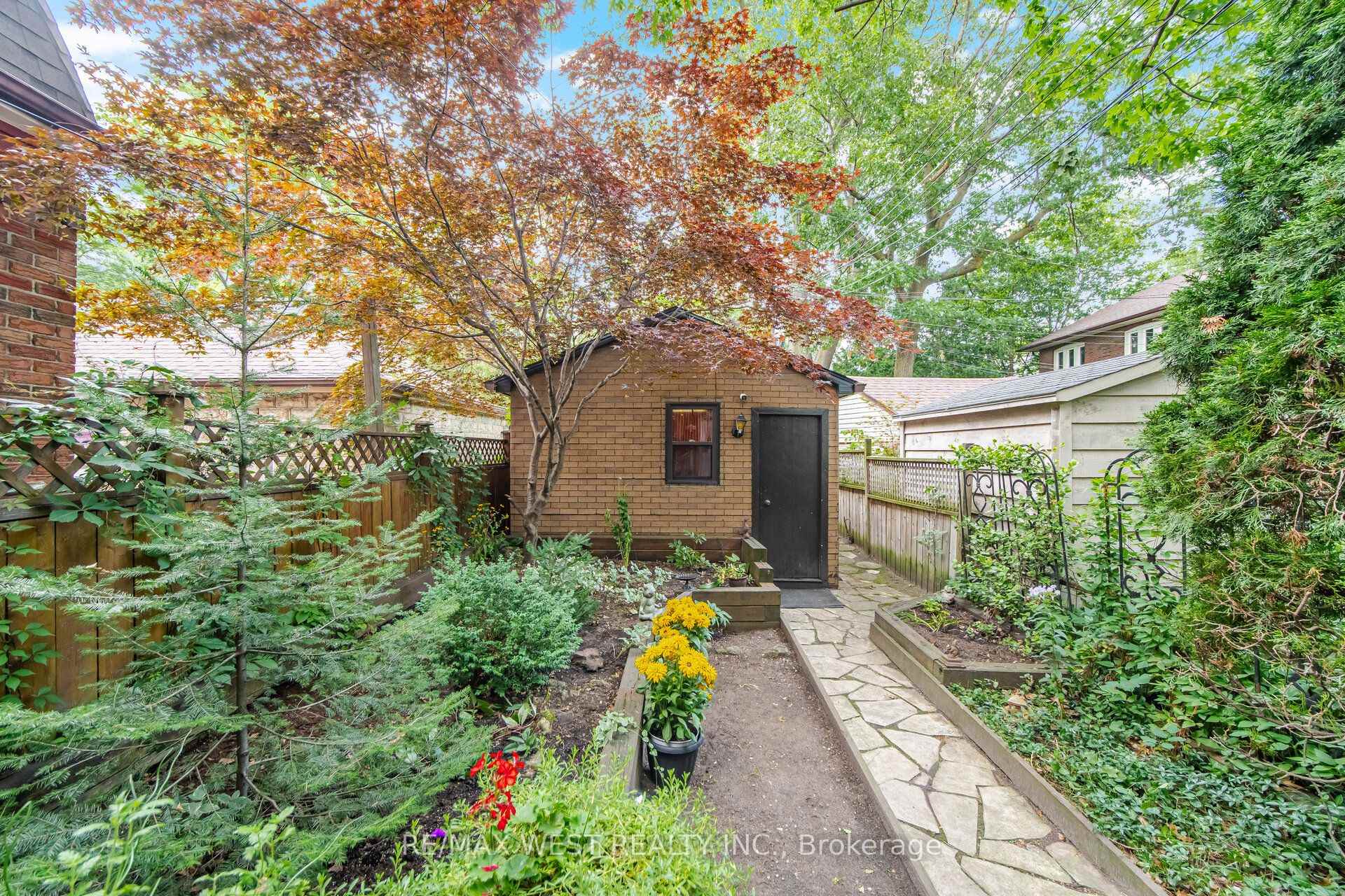 Photo 35 of 151 Jane Street, Toronto, Runnymede-Bloor West Village — HOMEH