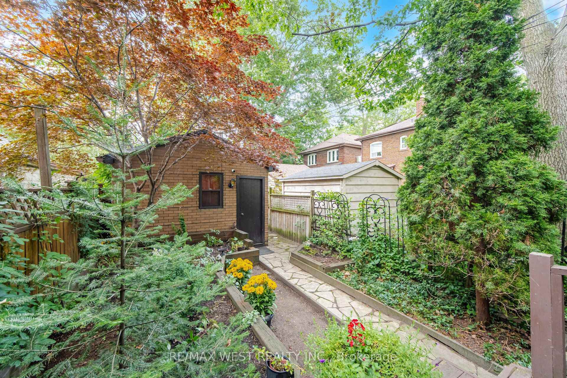 Photo 36 of 151 Jane Street, Toronto, Runnymede-Bloor West Village — HOMEH