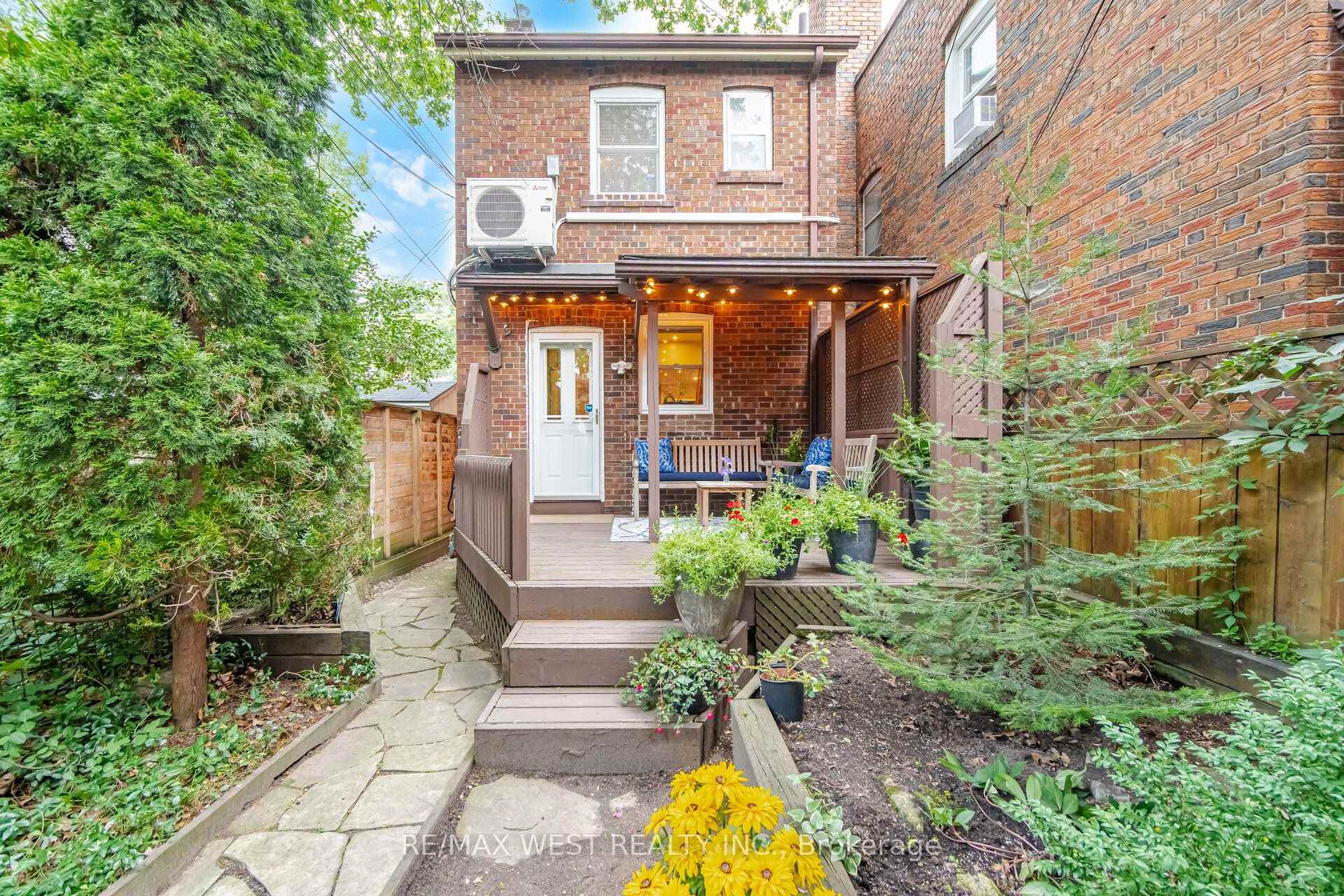 Photo 37 of 151 Jane Street, Toronto, Runnymede-Bloor West Village — HOMEH