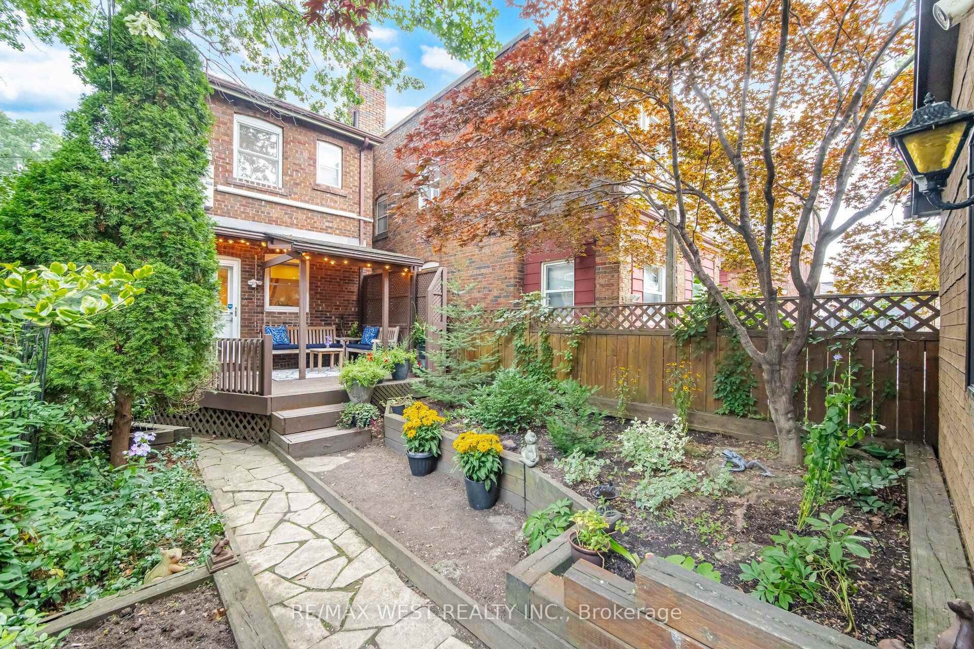 Photo 38 of 151 Jane Street, Toronto, Runnymede-Bloor West Village — HOMEH