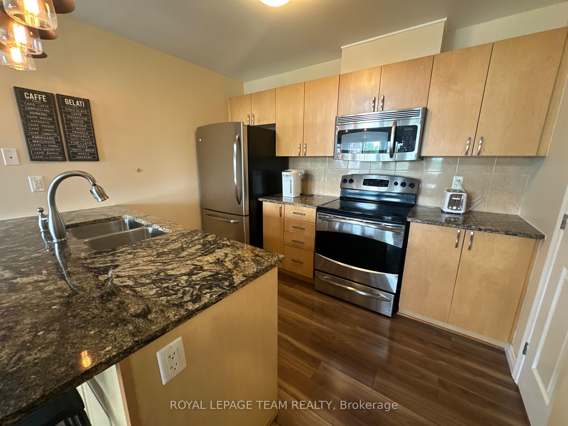 Photo 8 of Unit C, 763 Cedar Creek Drive, Ottawa, Blossom Park/Kemp Park/Findlay Creek — HOMEH