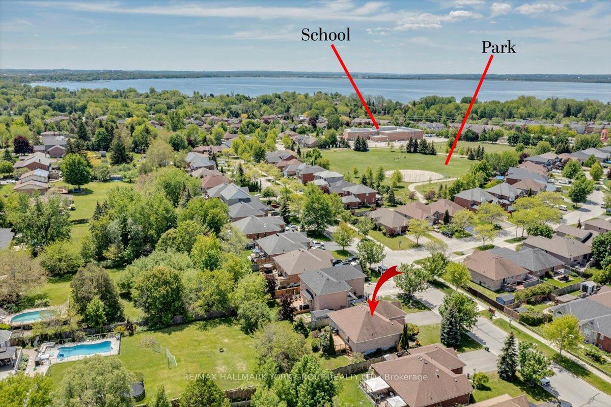 Photo 43 of 45 Highcastle Avenue, Georgina, Historic Lakeshore Communities — HOMEH