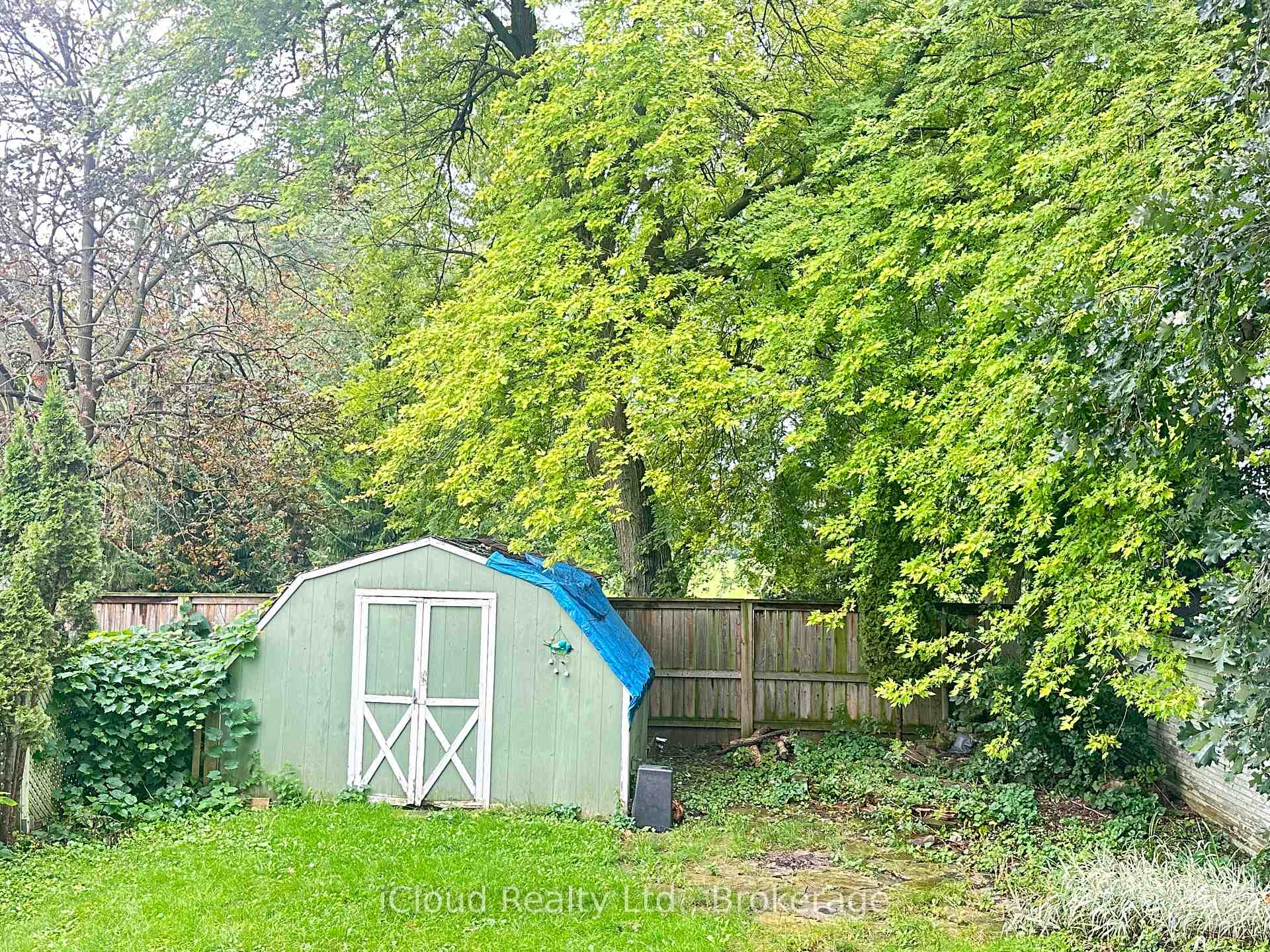 Photo 4 of 27 Buckingham Avenue, Oshawa, O'Neill — HOMEH