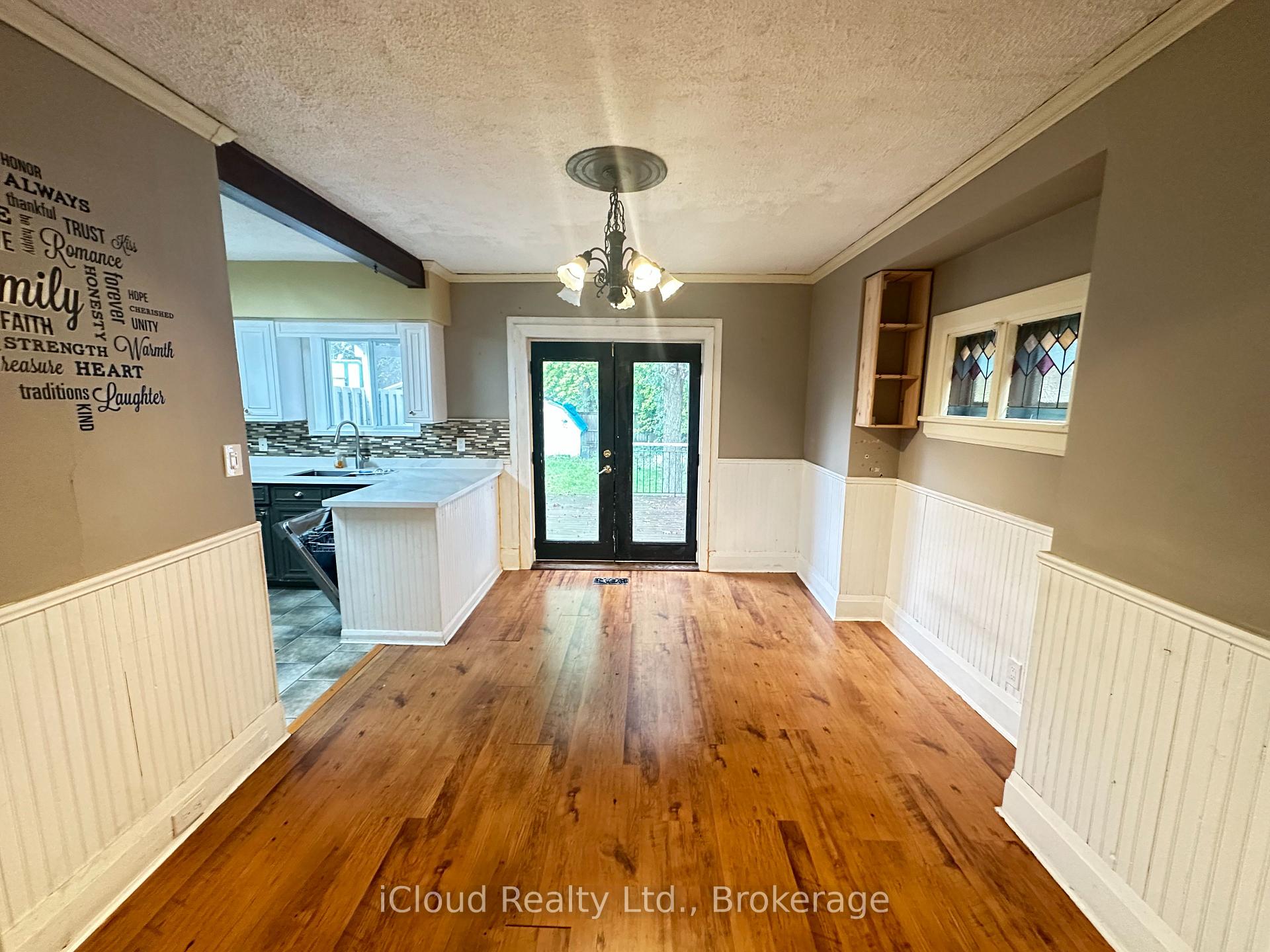 Photo 10 of 27 Buckingham Avenue, Oshawa, O'Neill — HOMEH