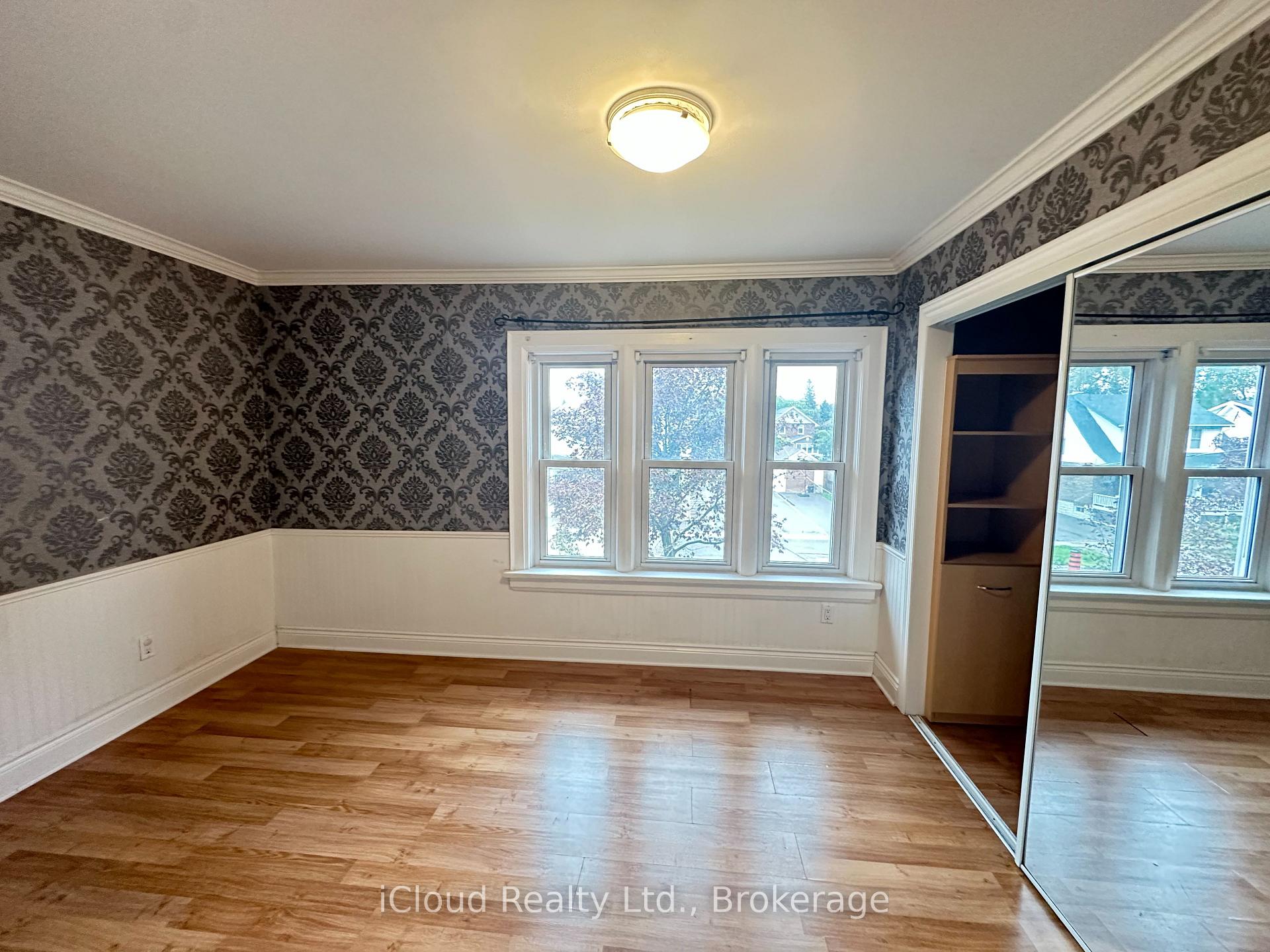 Photo 20 of 27 Buckingham Avenue, Oshawa, O'Neill — HOMEH