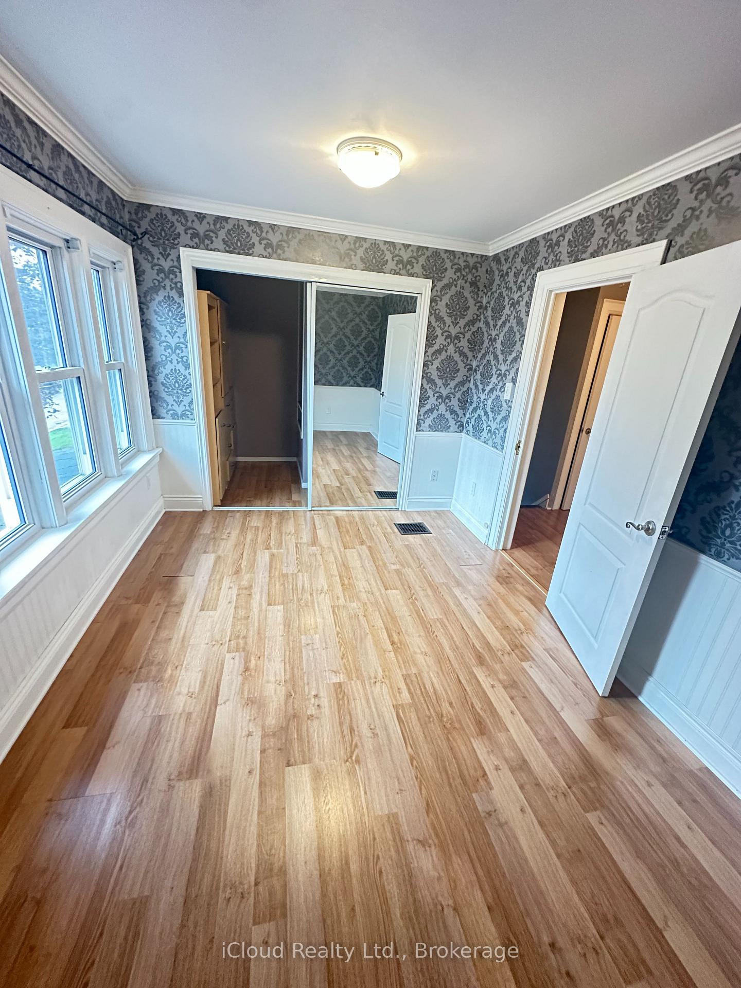 Photo 21 of 27 Buckingham Avenue, Oshawa, O'Neill — HOMEH
