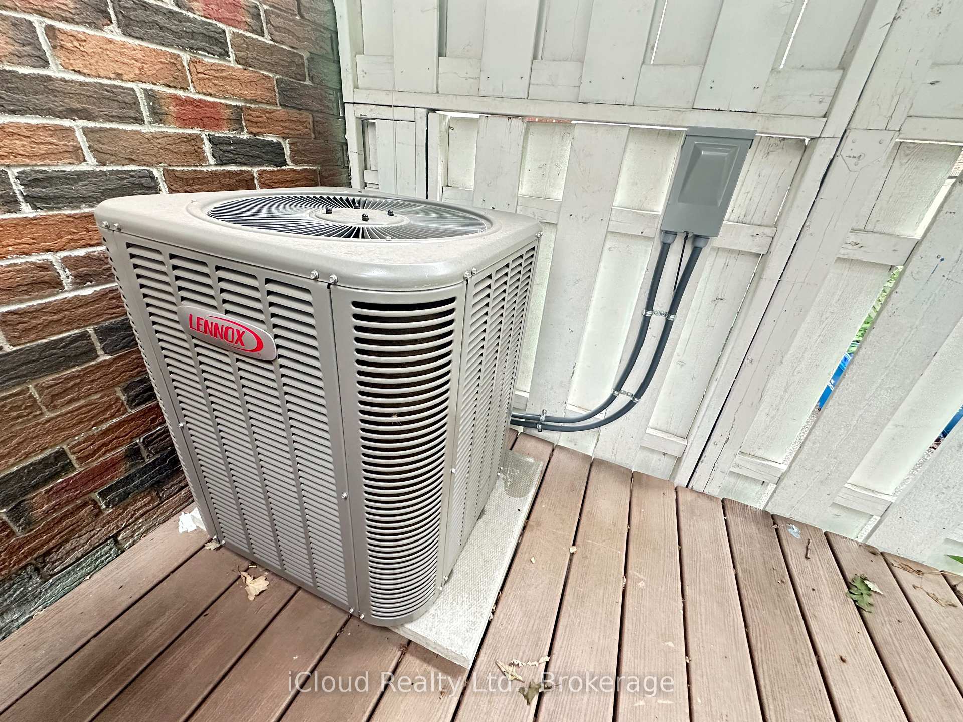 Photo 36 of 27 Buckingham Avenue, Oshawa, O'Neill — HOMEH