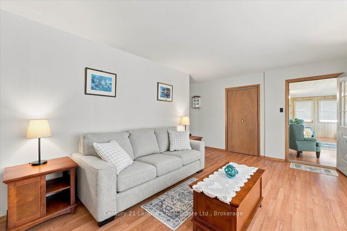 Photo 11 of 18 Dingman Street, Centre Hastings — HOMEH