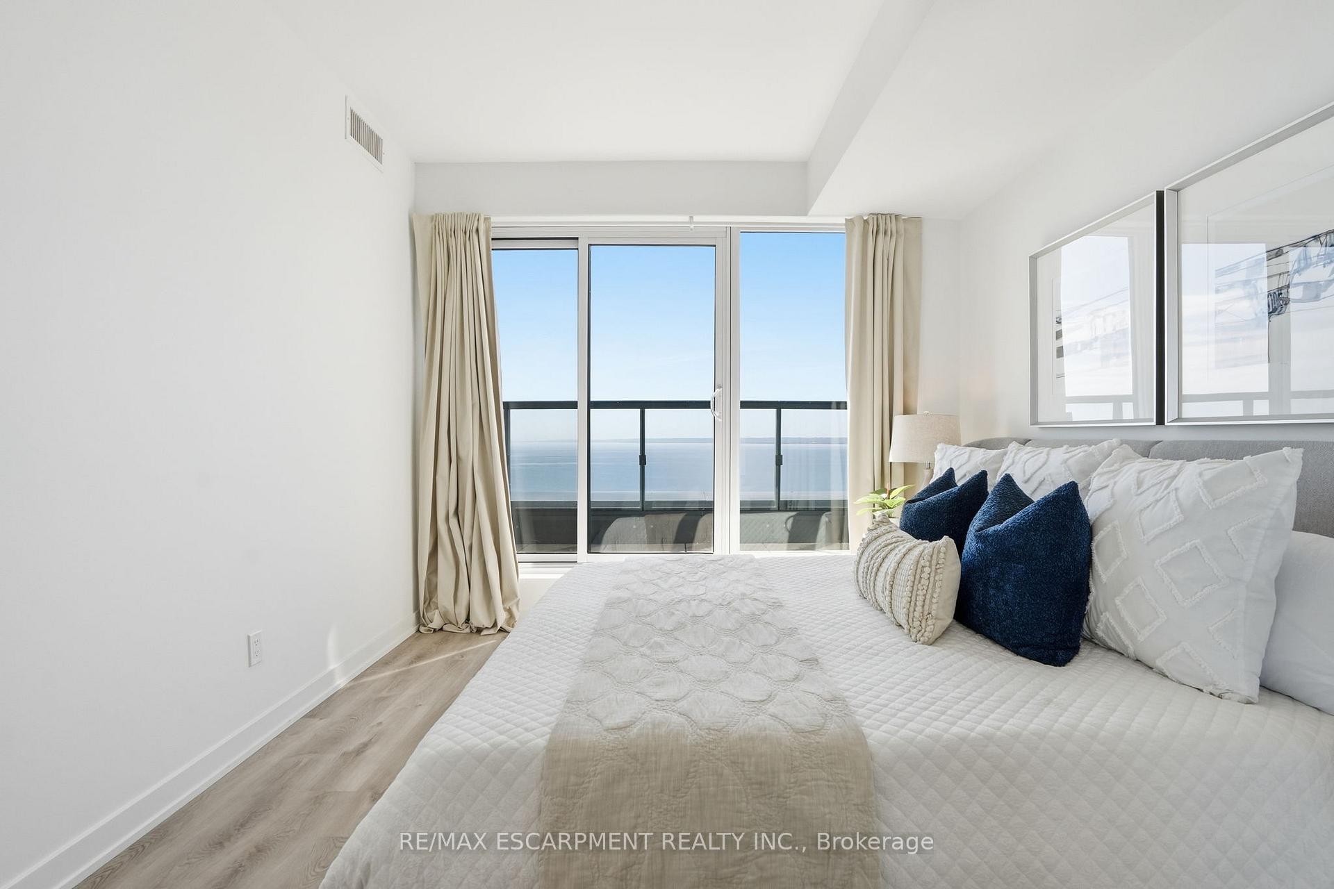 Photo 17 of Unit 2104, 370 Martha Street, Burlington, Brant — HOMEH