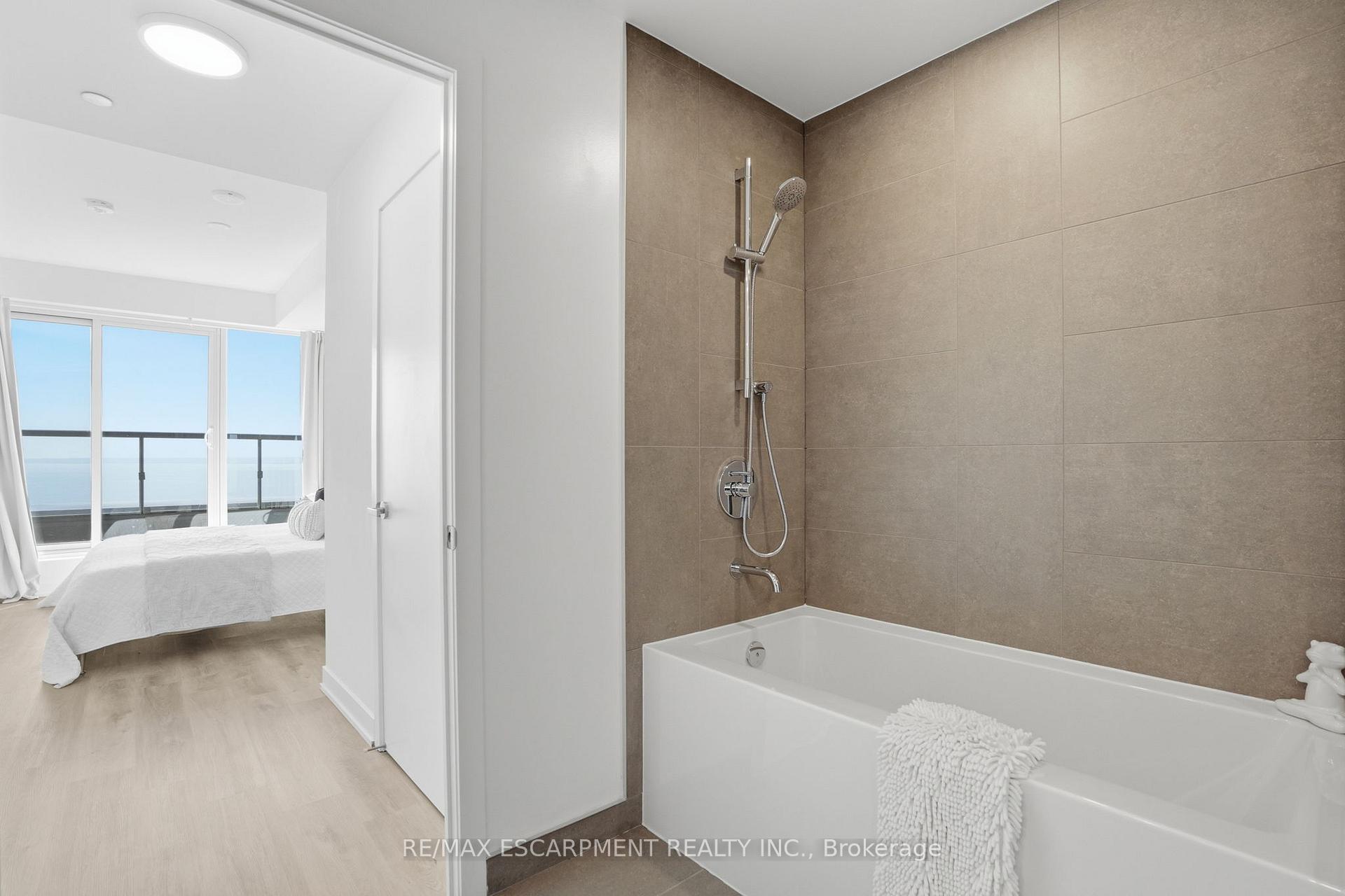 Photo 20 of Unit 2104, 370 Martha Street, Burlington, Brant — HOMEH