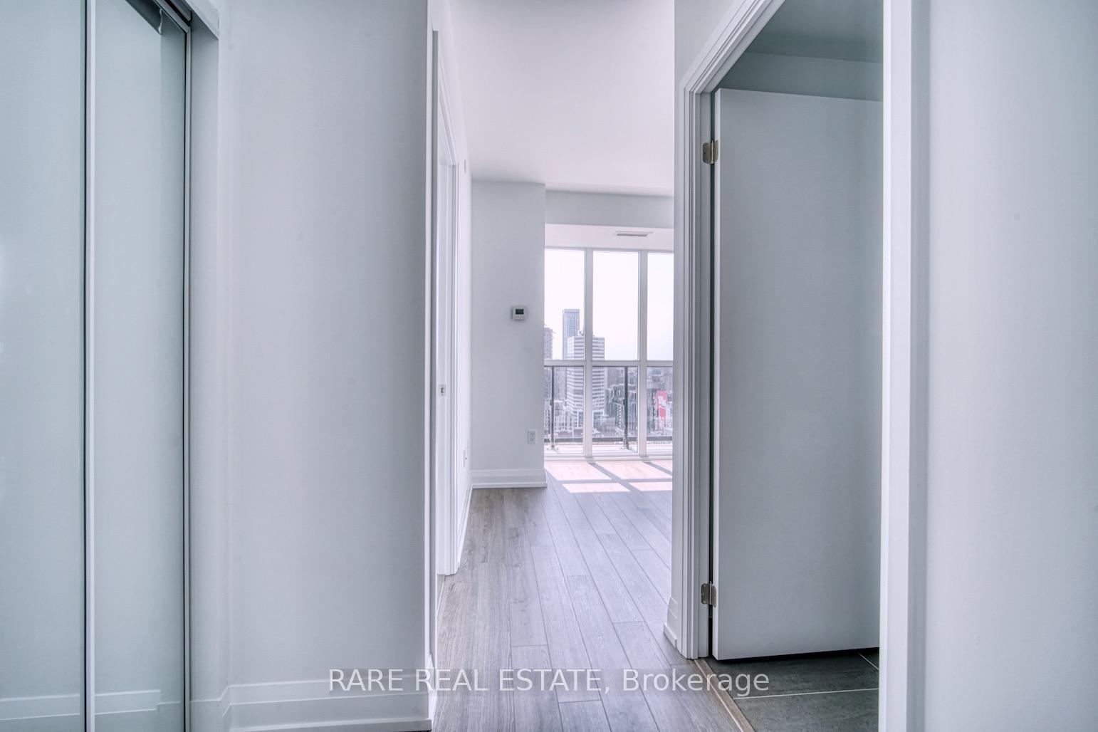 Front of Unit 3305, 77 Mutual Street