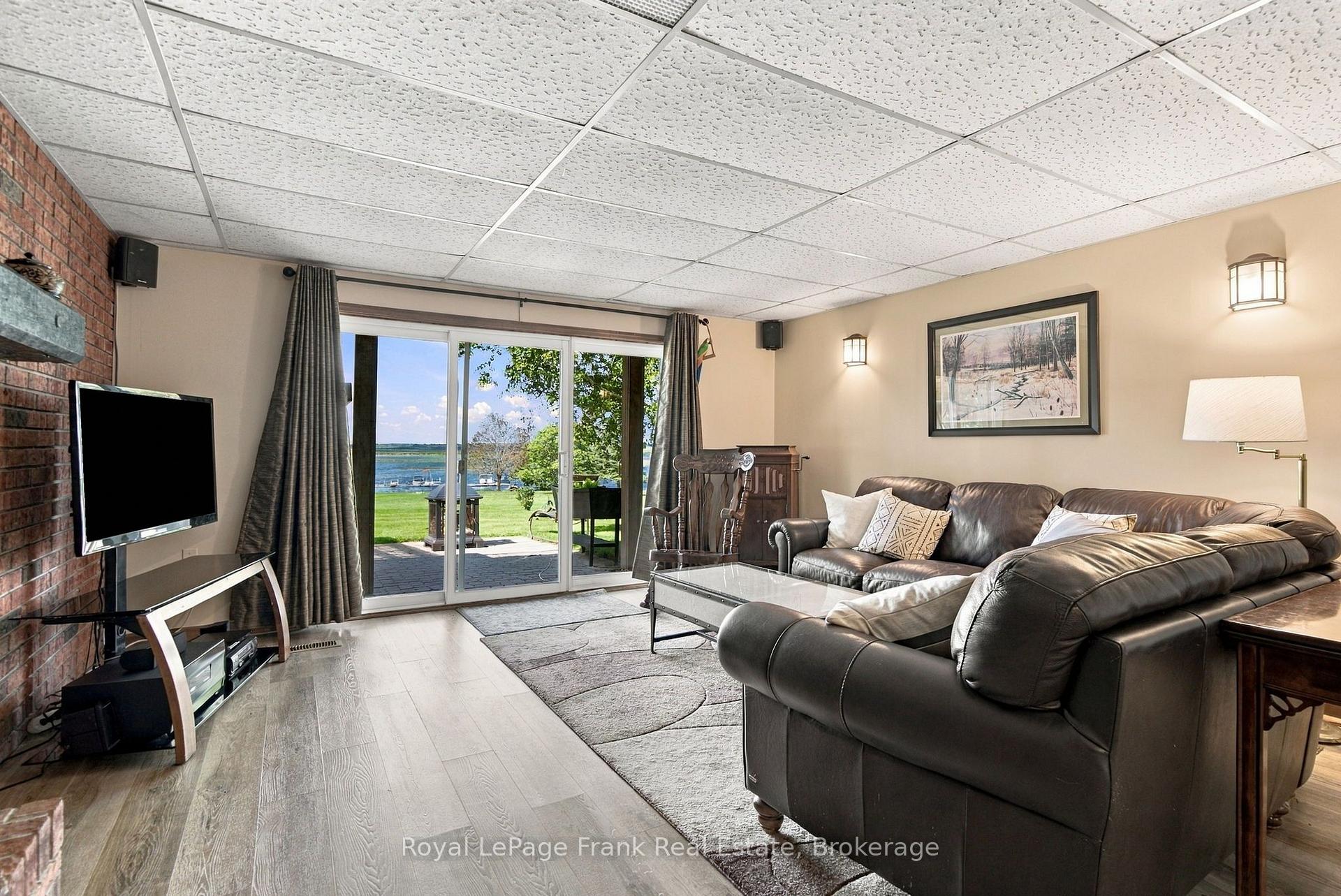 Photo 31 of 61 Bluewater Avenue, Kawartha Lakes, Lindsay — HOMEH