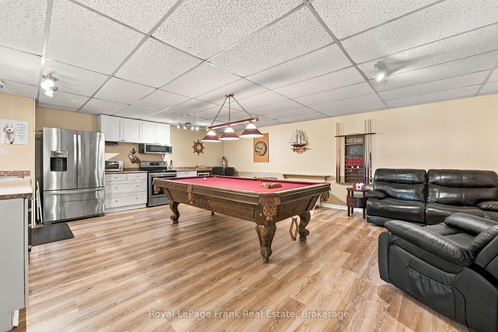 Photo 33 of 61 Bluewater Avenue, Kawartha Lakes, Lindsay — HOMEH
