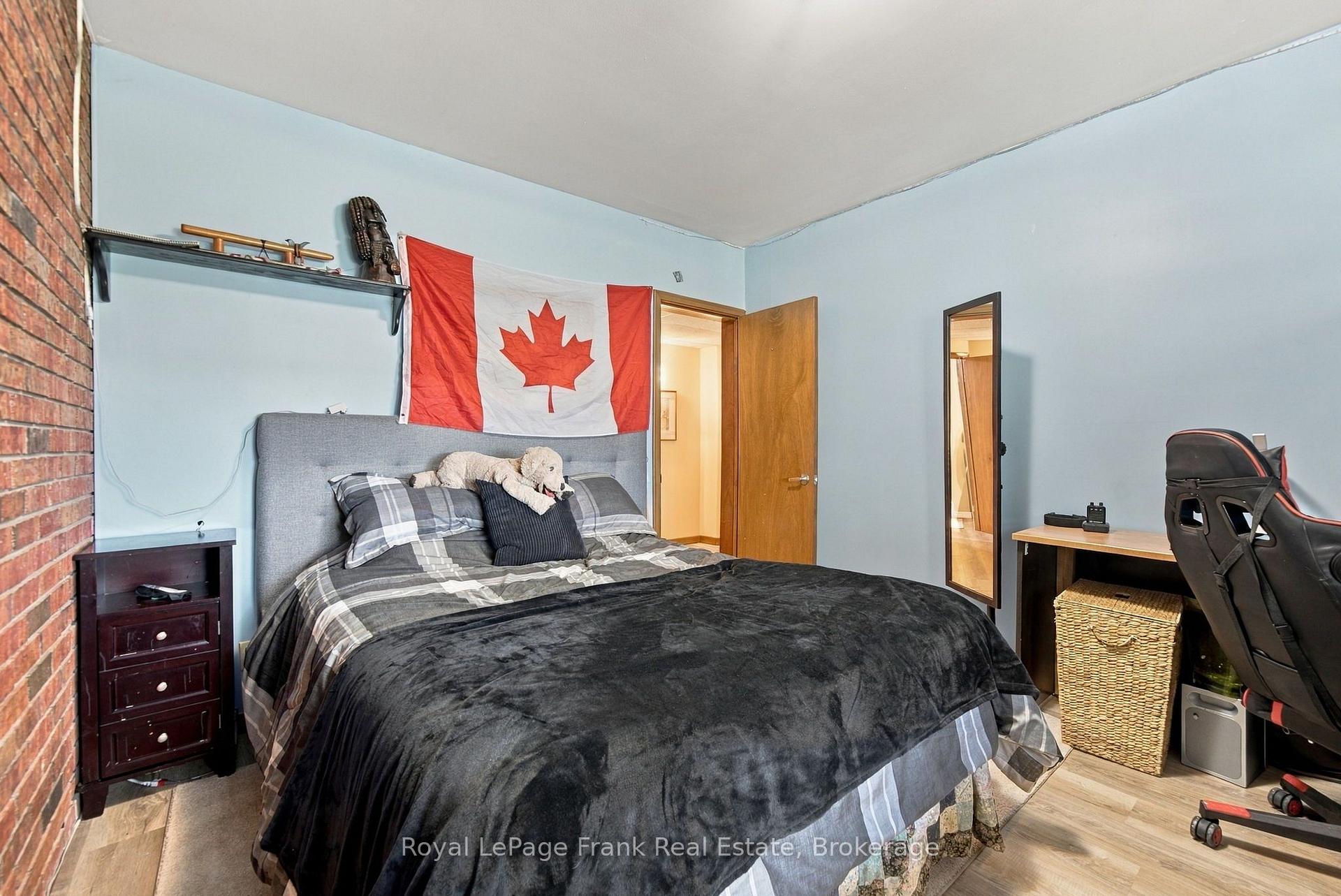 Photo 36 of 61 Bluewater Avenue, Kawartha Lakes, Lindsay — HOMEH