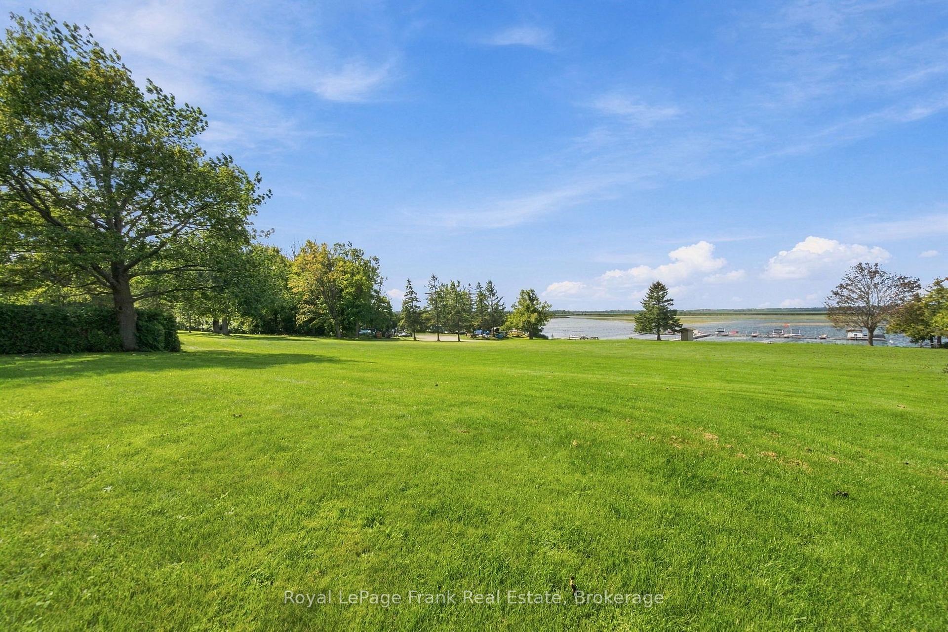 Photo 53 of 61 Bluewater Avenue, Kawartha Lakes, Lindsay — HOMEH