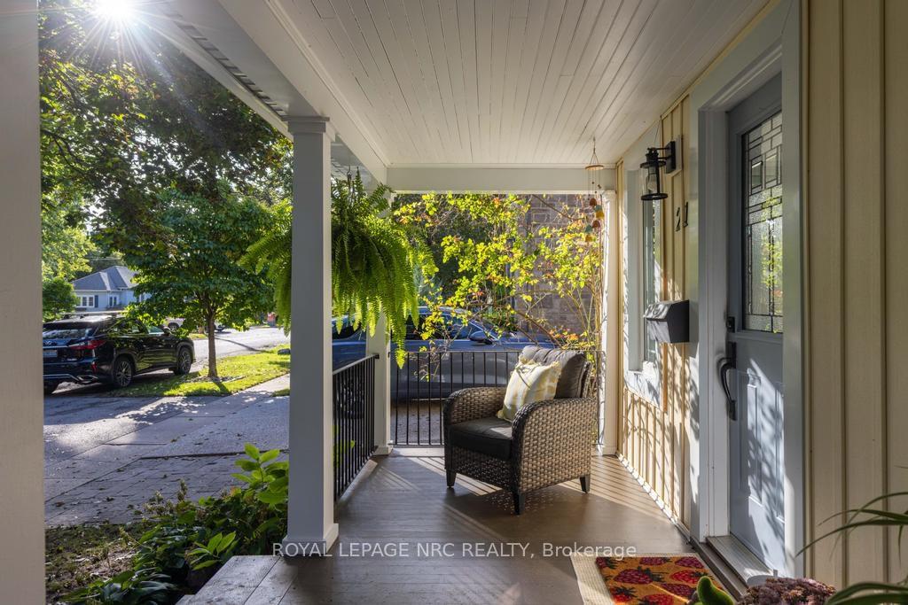 Photo 9 of 21 Johnston Street, St. Catharines, Port Dalhousie — HOMEH