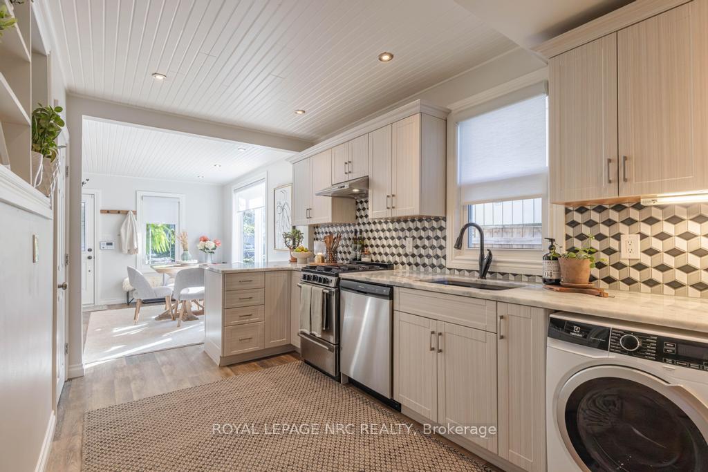 Photo 27 of 21 Johnston Street, St. Catharines, Port Dalhousie — HOMEH