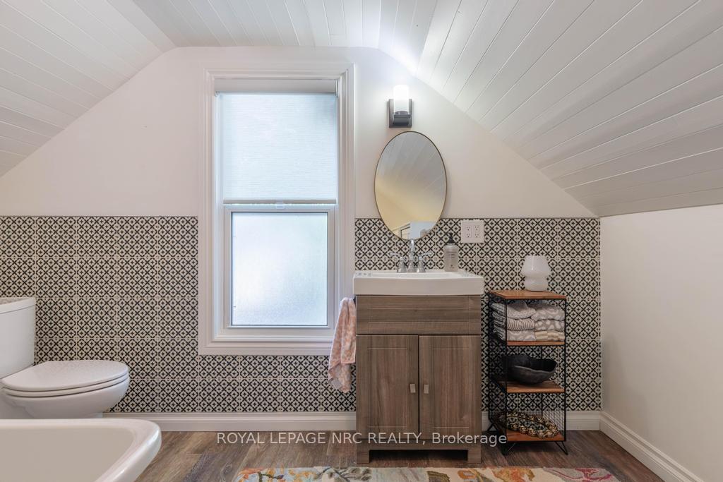 Photo 45 of 21 Johnston Street, St. Catharines, Port Dalhousie — HOMEH
