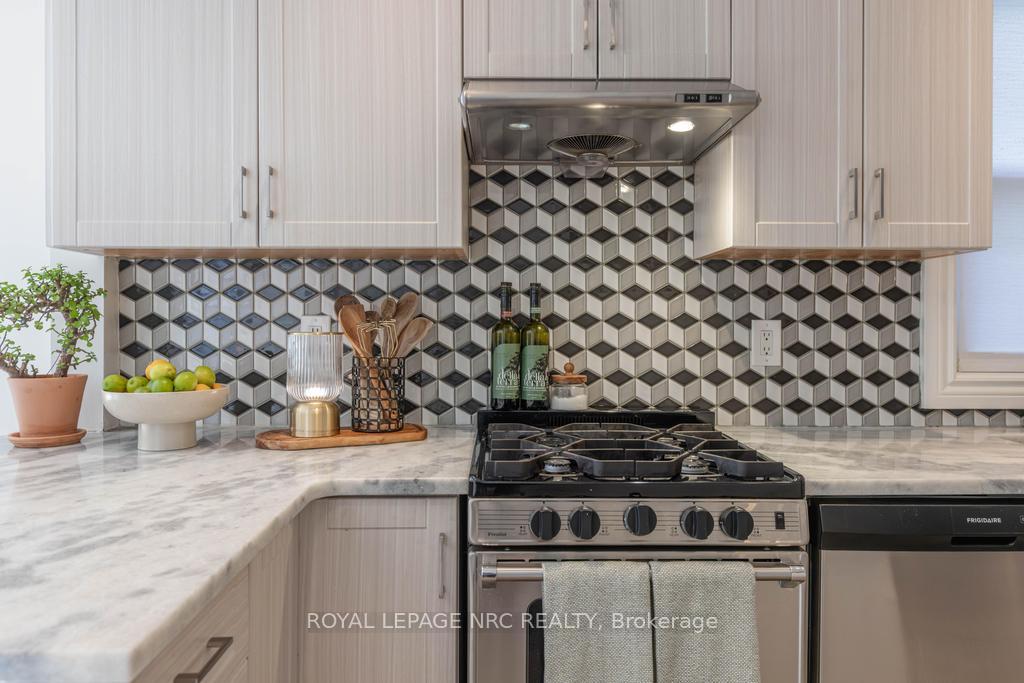 Photo 24 of 21 Johnston Street, St. Catharines, Port Dalhousie — HOMEH