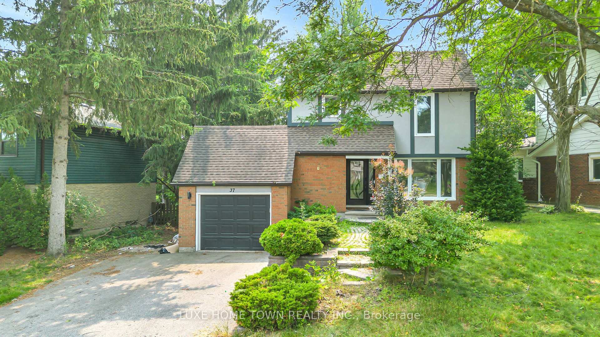 Photo 3 of 37 Ferman (Upper) Drive, Guelph, Willow West/Sugarbush/West Acres — HOMEH