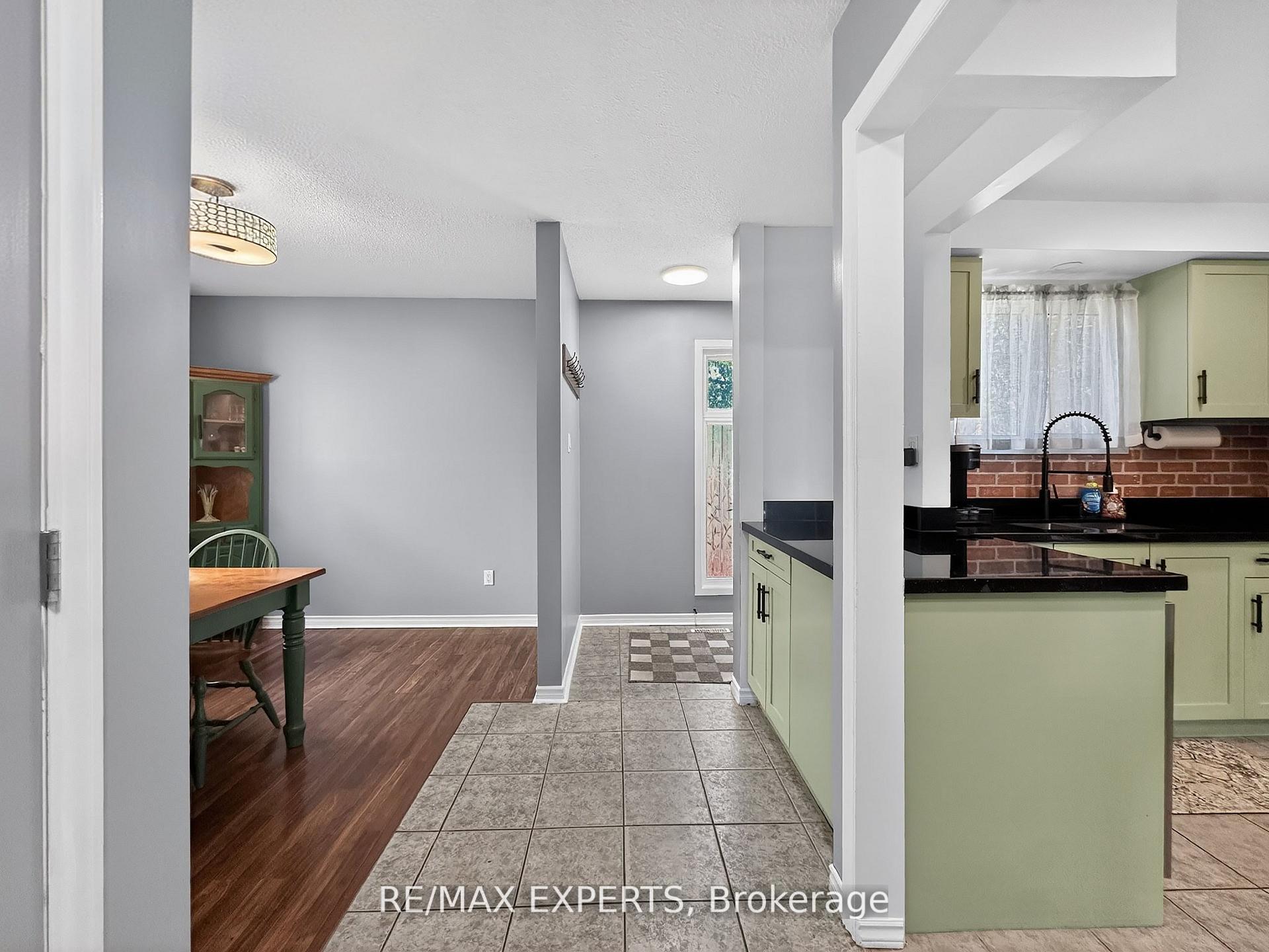 Photo 6 of 86 Sutter Avenue, Brampton, Heart Lake West — HOMEH